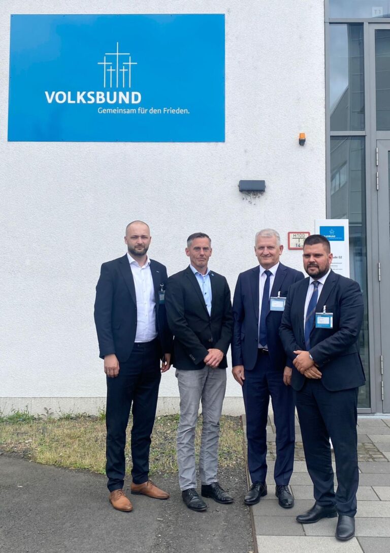 Posjeta izaslanstva HNS-a Njemačkoj i Povjerenstvu za ratna groblja – Volksbundu