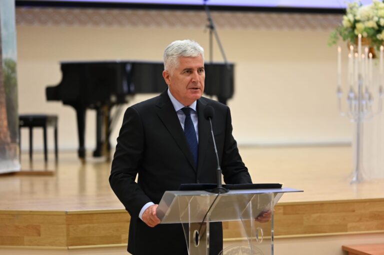 U Posušju obilježen Dan općine, dr. Čović: Zajedništvo hrvatskoga naroda je ključna vrijednost, čestitam dan naše općine Posušje