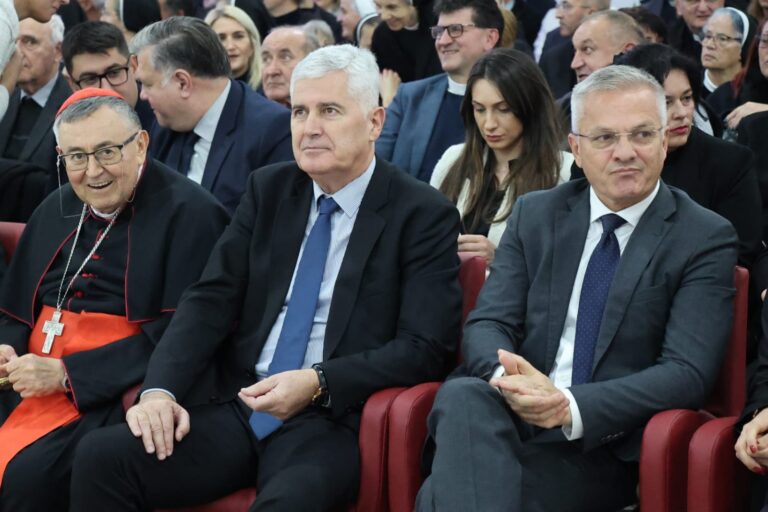 Predsjednik Čović na svečanoj akademiji povodom 30. obljetnice kardinalske službe Vinka Puljića