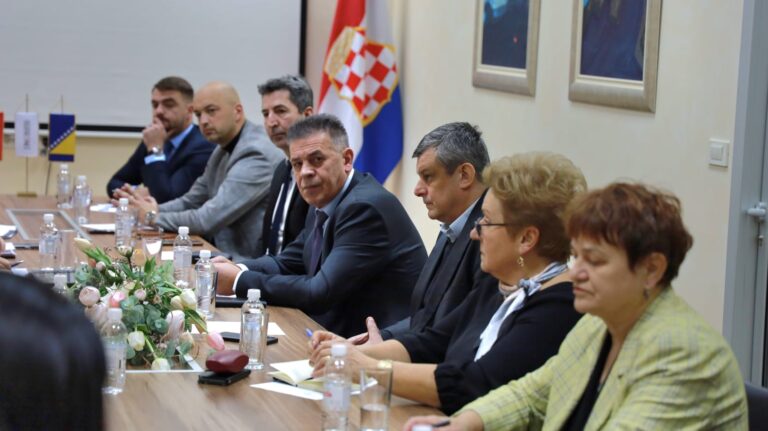 U Mostaru održana sjednica Predsjedništva Hrvatskog narodnog sabora BiH