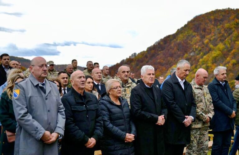 Tradicionalni Molitveni dan za Domovinu na Bobovcu: Poslana poruka mira i zajedništva