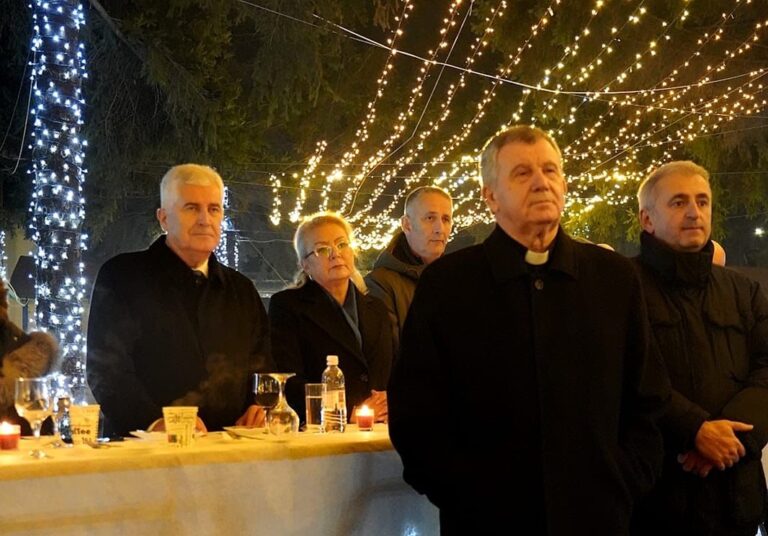 Manifestacija „Advent na Stupu“ u Sarajevu, zastupnica Filipović: Neka rođeni Krist donese mir i sigurnost u srca, obitelji i domovinu Bosnu i Hercegovinu